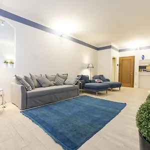 Dante Private Parking Appartement